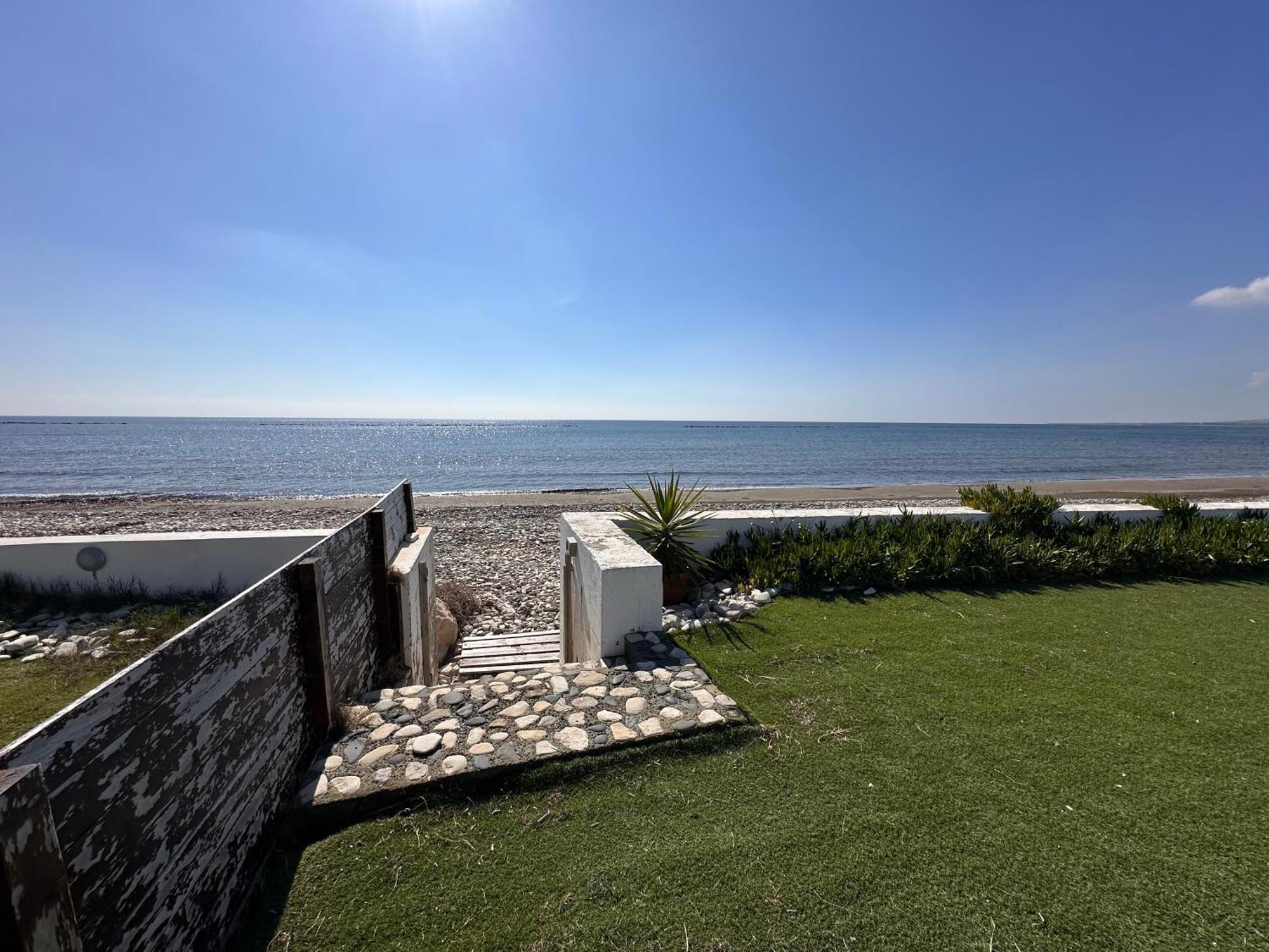Paradise Beachvilla Perivolia Exterior photo